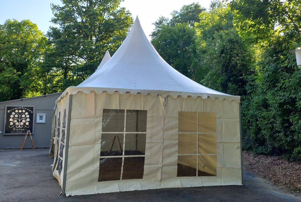 Pagodenzelt 5x10m Außenansicht
